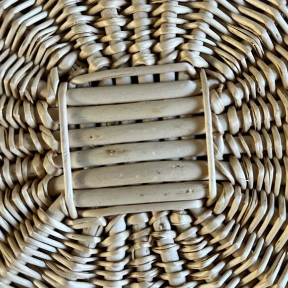 Round Woven Natural Rattan Basket with Handle - Rustic Farmhouse Style - Picture 6 of 10